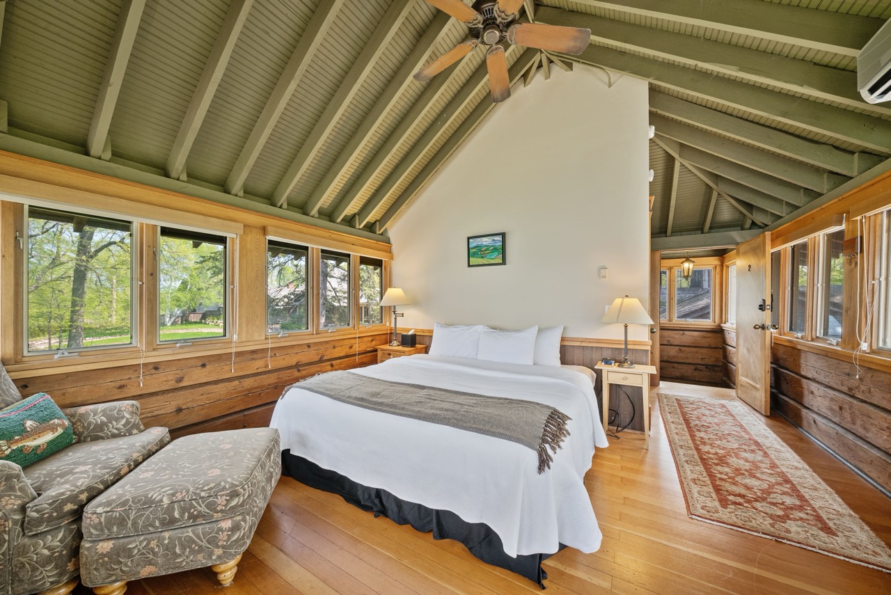 Allison 2 Wisconsin Lake Resort Lodging